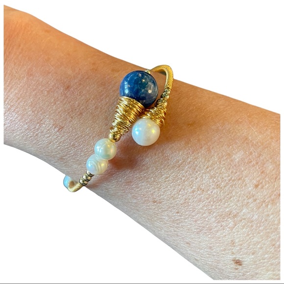 🎁 Natural Pearl & Stone Handmade Artisan Blue & Gold Bracelet - Picture 6 of 6